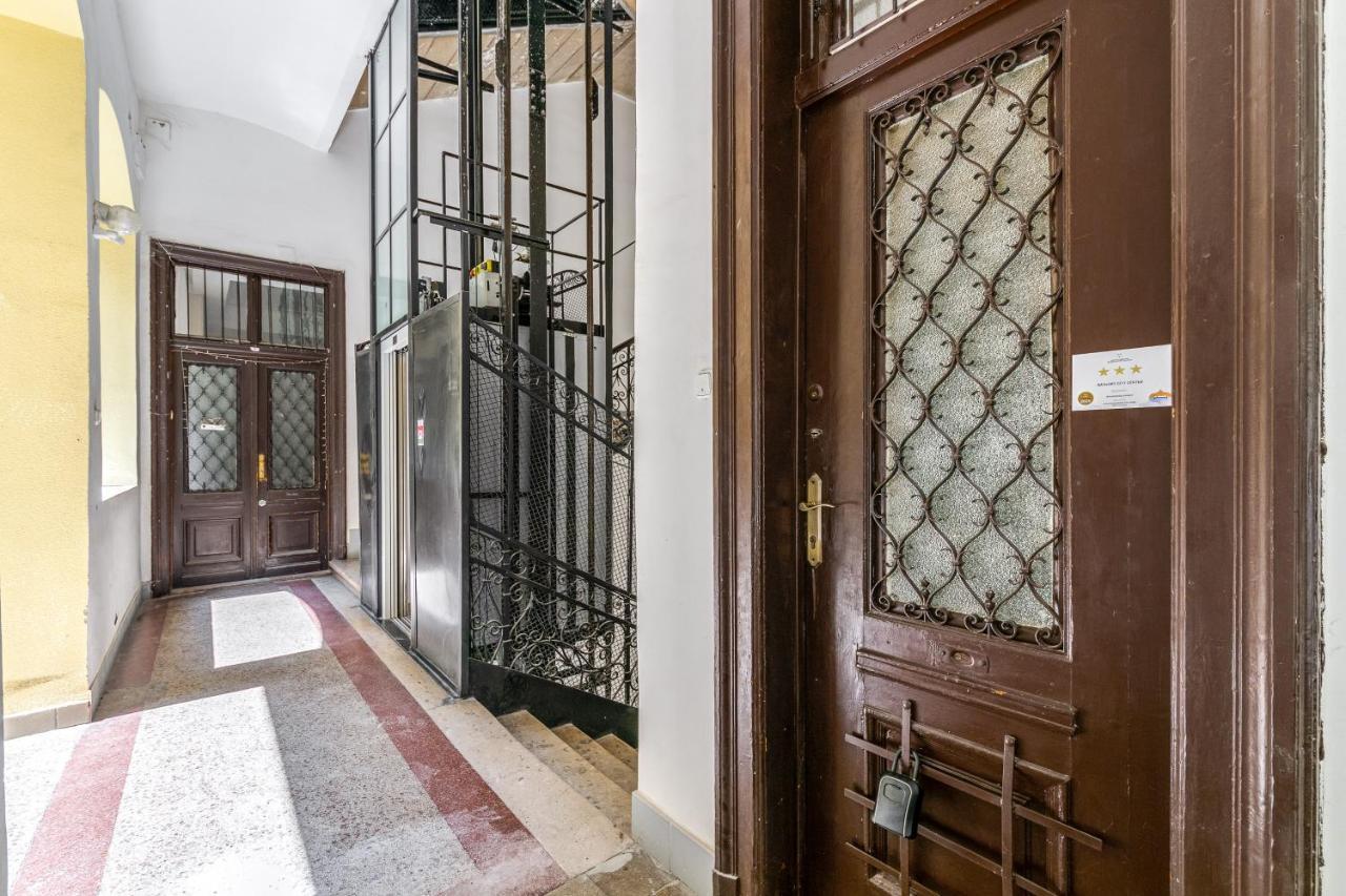 City Center Apartment Budapest Ngoại thất bức ảnh